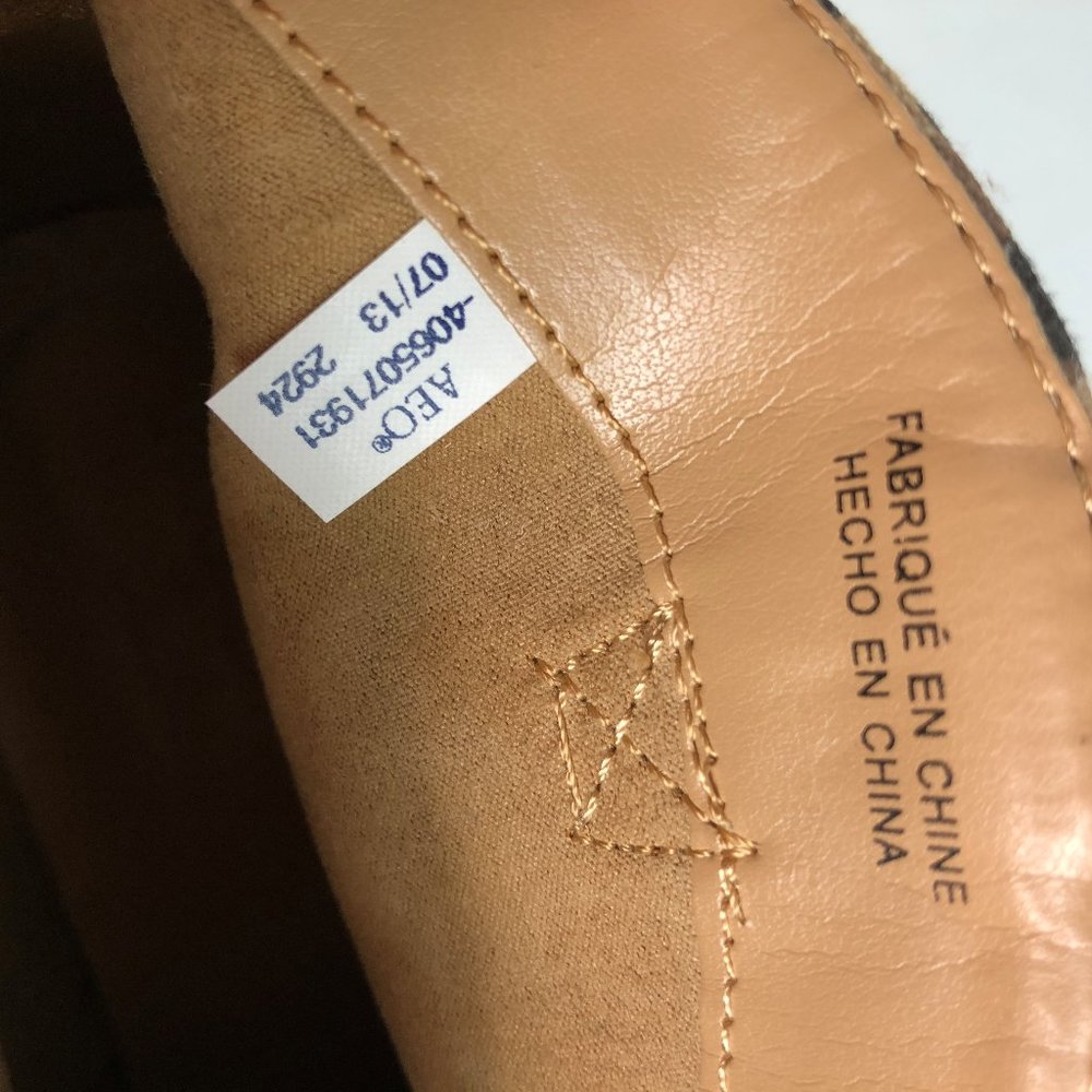 AEO Stacked Heel Tan & Leopard Print Booties Sz11 - Picture 8 of 9